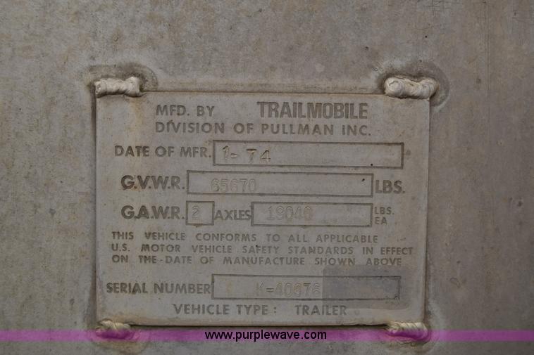 image for item K8592 1974 Trail Mobile F14S4CCH tank trailer