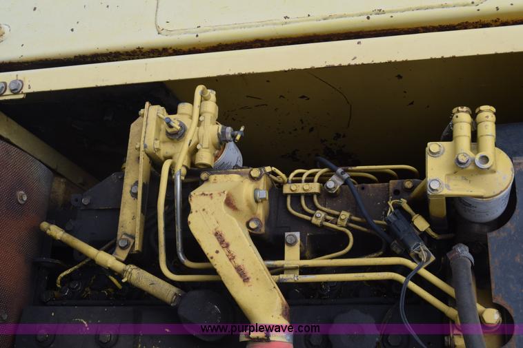 image for item K8594 1996 Komatsu PC200LC-6L excavator