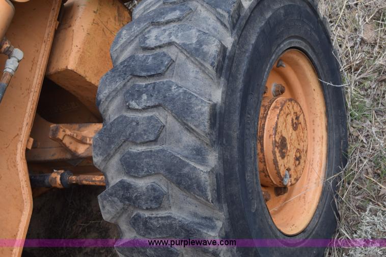 image for item K8595 Case 580 backhoe