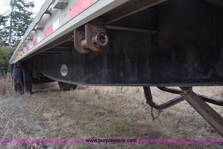 image for item K8599 1998 Reinke flatbed trailer