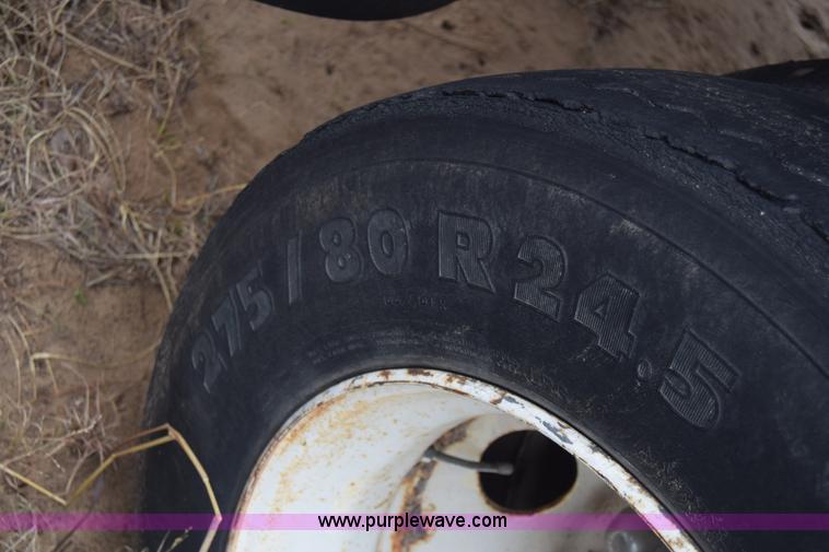 image for item K8599 1998 Reinke flatbed trailer