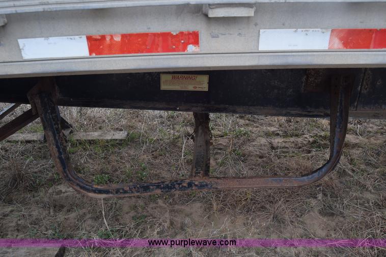 image for item K8599 1998 Reinke flatbed trailer