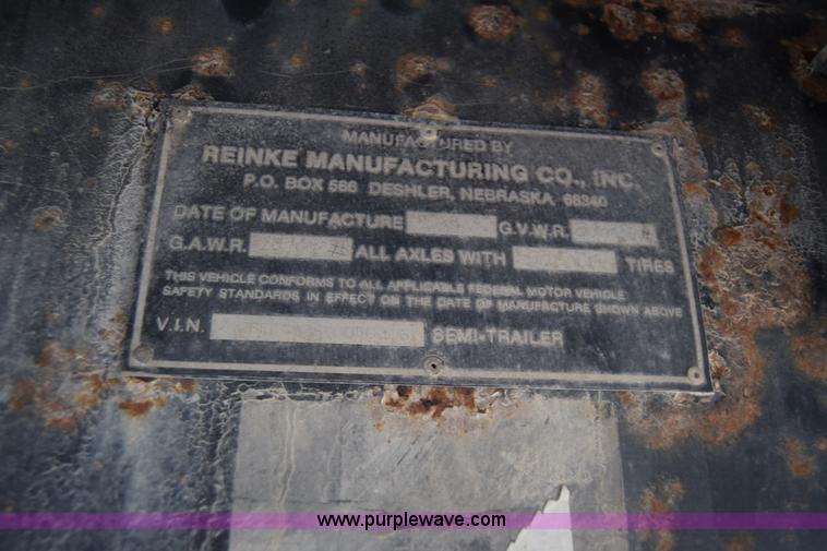 image for item K8599 1998 Reinke flatbed trailer