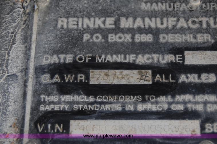 image for item K8599 1998 Reinke flatbed trailer