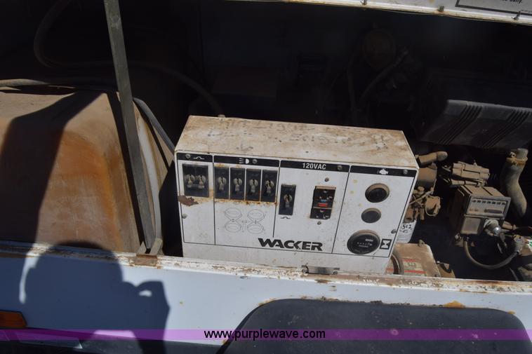 image for item K8605 Wacker LTC4 light tower