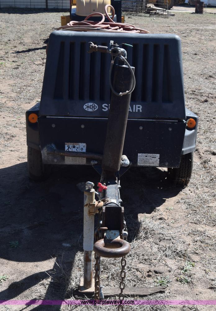 image for item K8606 Sullair 185 air compressor