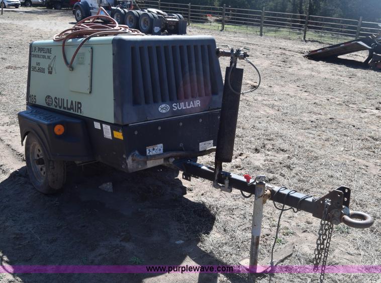 image for item K8606 Sullair 185 air compressor