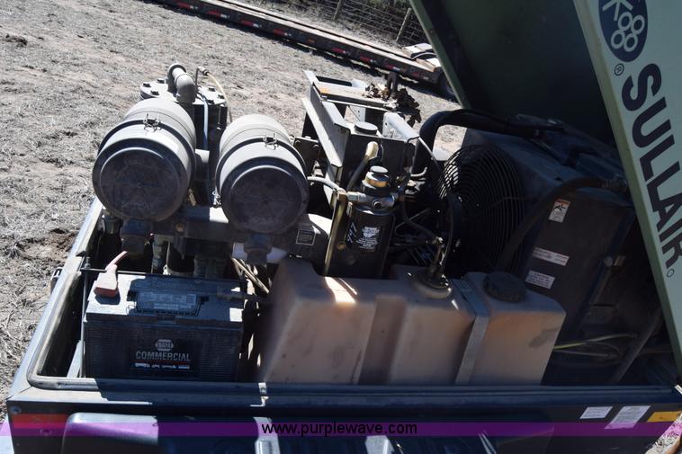 image for item K8606 Sullair 185 air compressor