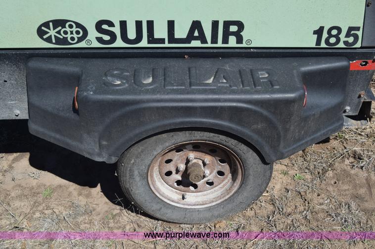 image for item K8606 Sullair 185 air compressor