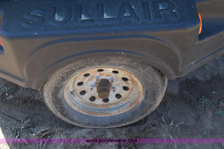 image for item K8606 Sullair 185 air compressor