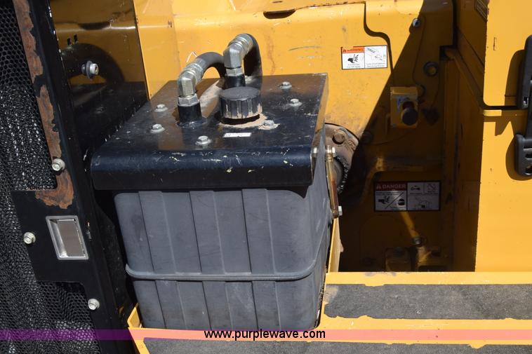 image for item K8607 2006 Vermeer BC1500 wood chipper