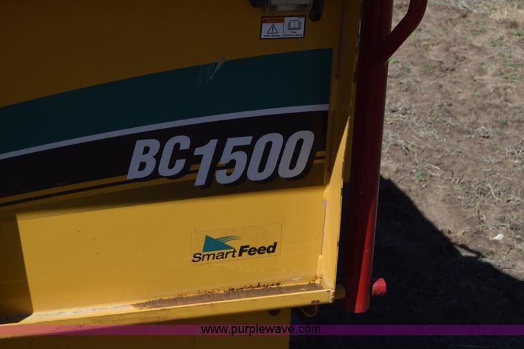 image for item K8607 2006 Vermeer BC1500 wood chipper