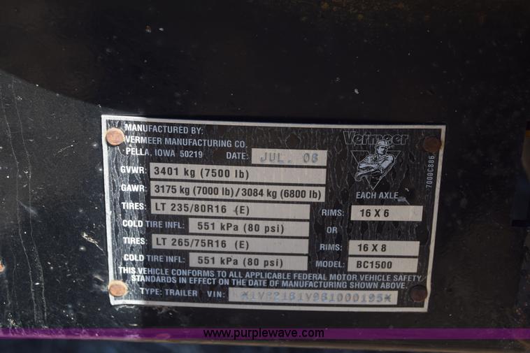 image for item K8607 2006 Vermeer BC1500 wood chipper