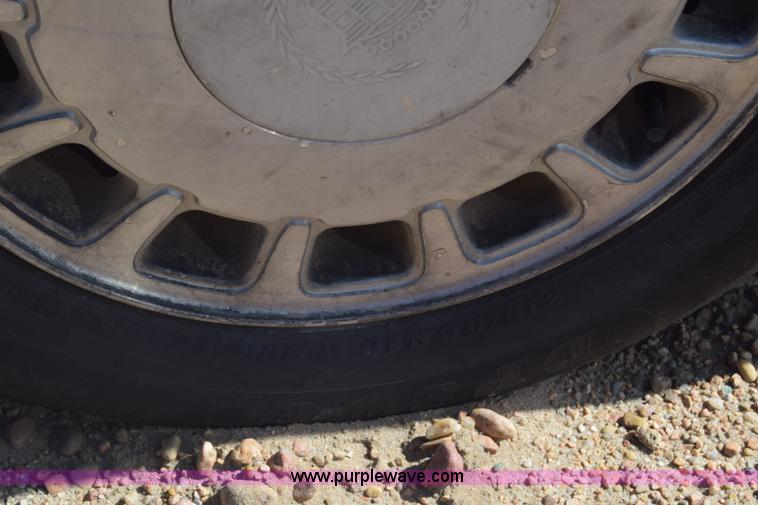 image for item BW9401 2000 Cadillac DeVille