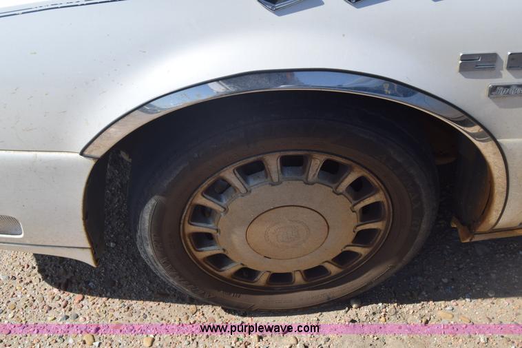 image for item BW9401 2000 Cadillac DeVille