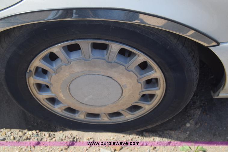 image for item BW9401 2000 Cadillac DeVille