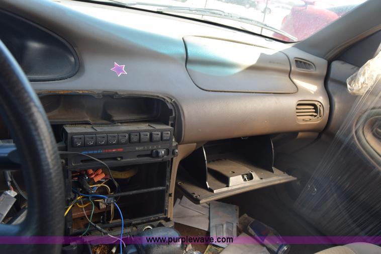 image for item BW9402 1996 Mazda 626