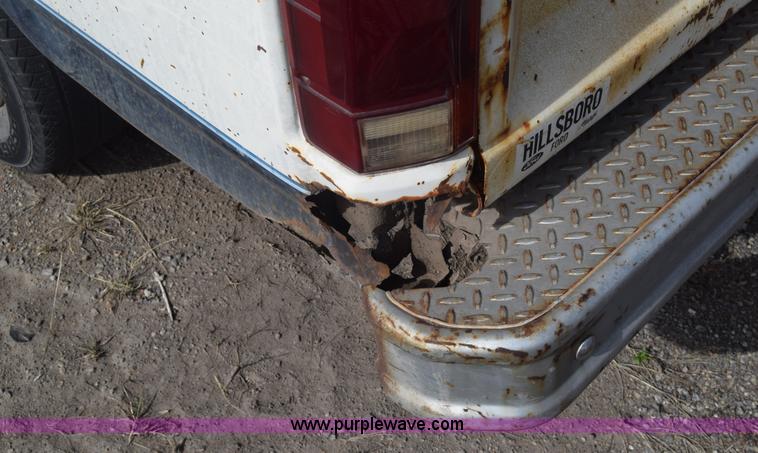 image for item BW9405 1982 Ford F150 pickup truck