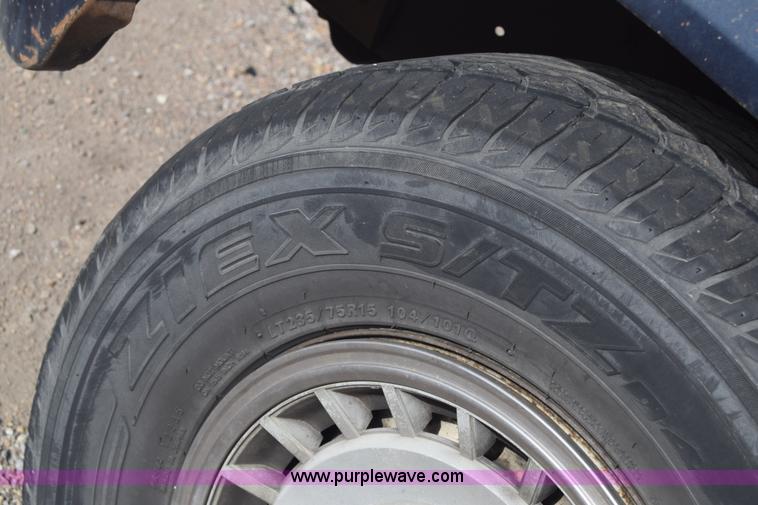 image for item BW9405 1982 Ford F150 pickup truck