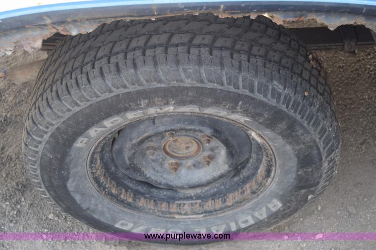 image for item BW9405 1982 Ford F150 pickup truck