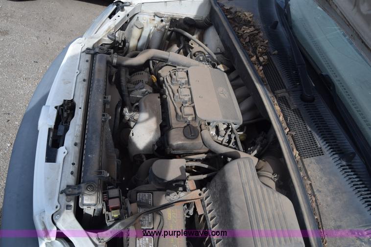 image for item BW9407 2000 Toyota Sienna van