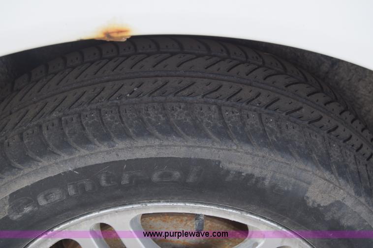 image for item BW9407 2000 Toyota Sienna van