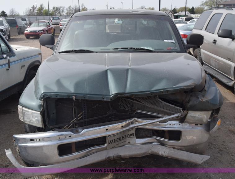 image for item BW9410 2001 Dodge Ram 1500 Ext. Cab pickup truck