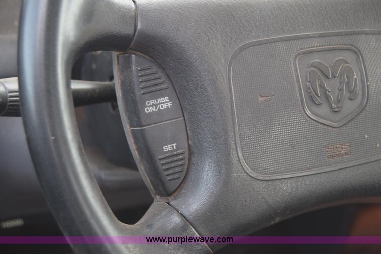 image for item BW9410 2001 Dodge Ram 1500 Ext. Cab pickup truck