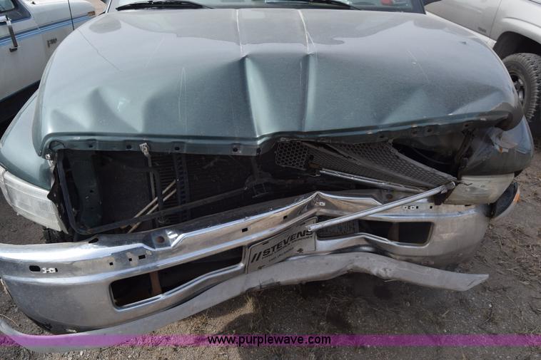 image for item BW9410 2001 Dodge Ram 1500 Ext. Cab pickup truck