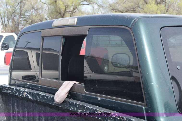 image for item BW9410 2001 Dodge Ram 1500 Ext. Cab pickup truck