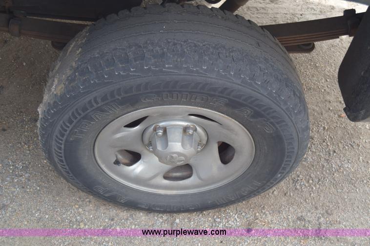 image for item BW9410 2001 Dodge Ram 1500 Ext. Cab pickup truck