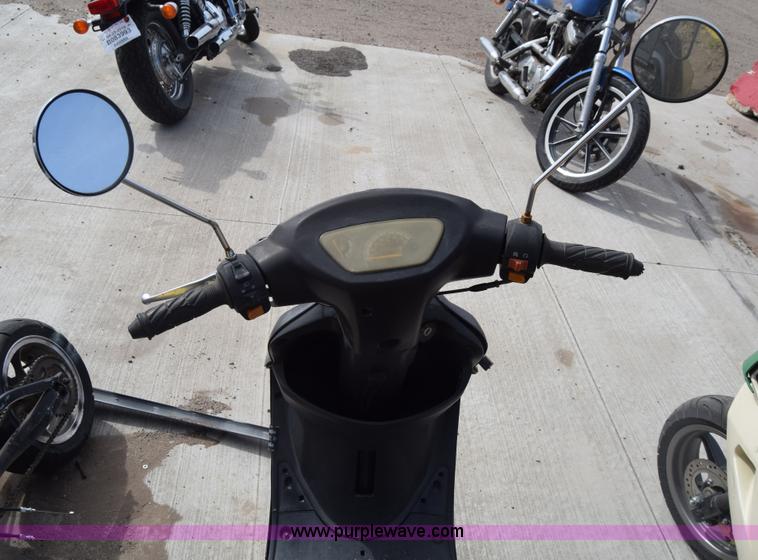 image for item BW9411 2012 Tao Tao moped