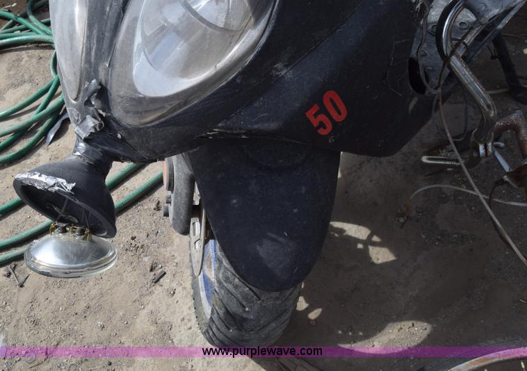 image for item BW9418 2008 Wang Wang moped