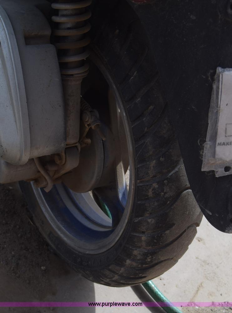 image for item BW9418 2008 Wang Wang moped