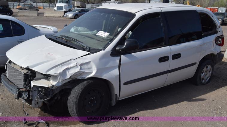image for item K8513 2002 Dodge Caravan van