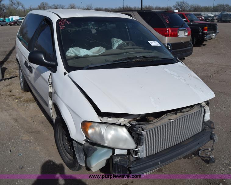 image for item K8513 2002 Dodge Caravan van