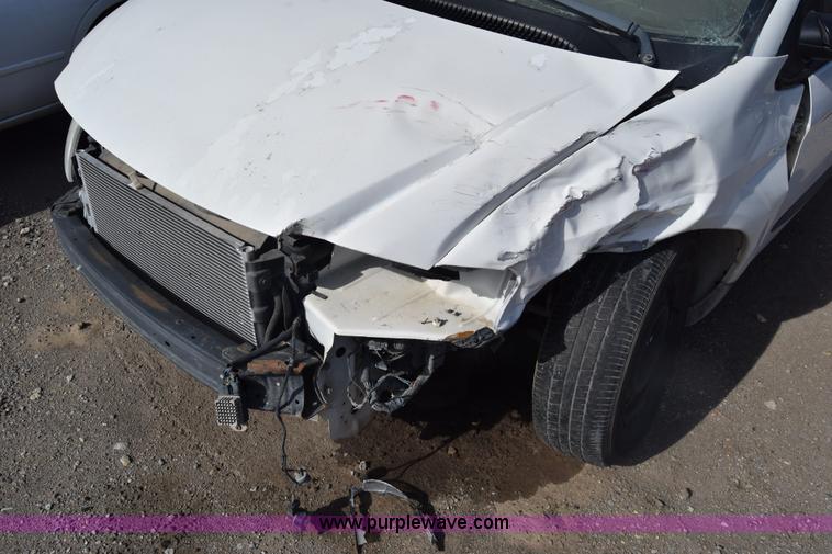 image for item K8513 2002 Dodge Caravan van