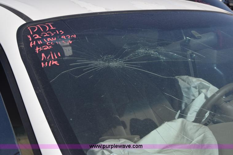 image for item K8513 2002 Dodge Caravan van