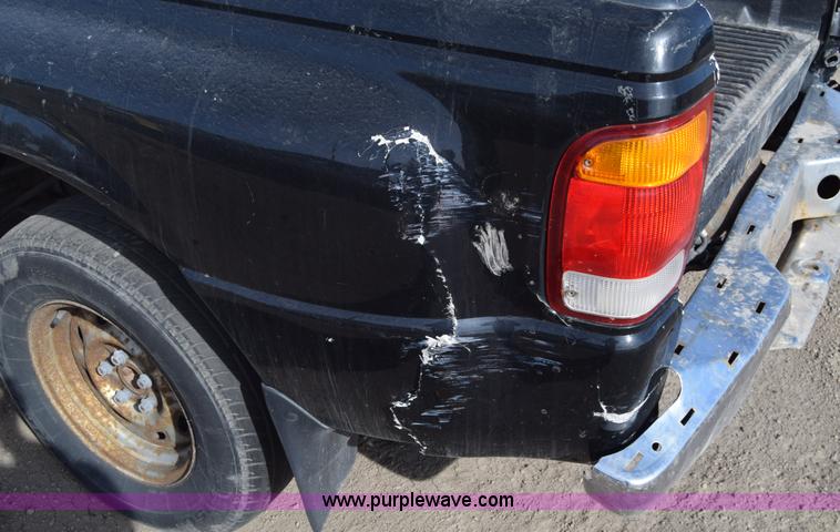 image for item K8514 1998 Ford Ranger pickup truck