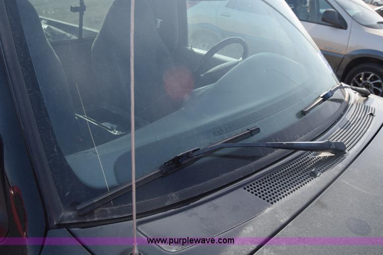 image for item K8514 1998 Ford Ranger pickup truck