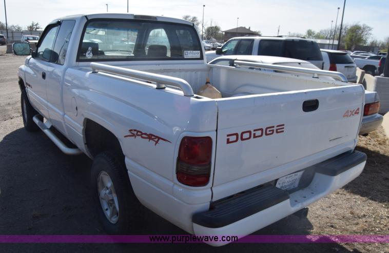 image for item K8515 1997 Dodge Ram 1500 Ext. Cab pickup truck