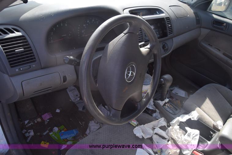 image for item K8516 2003 Toyota Camry