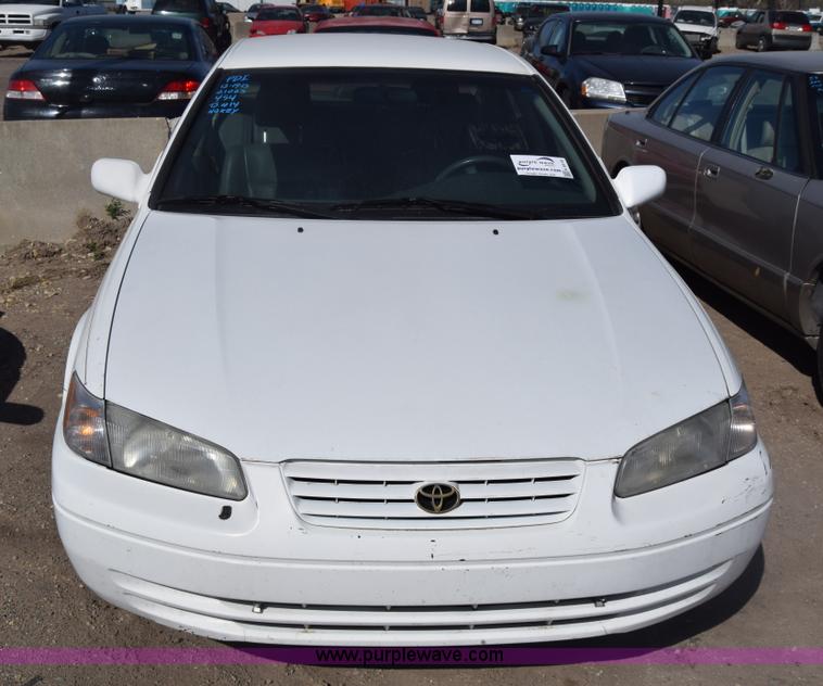 image for item K8518 1997 Toyota Camry