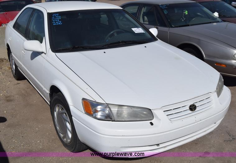 image for item K8518 1997 Toyota Camry
