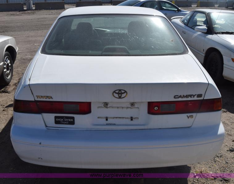 image for item K8518 1997 Toyota Camry