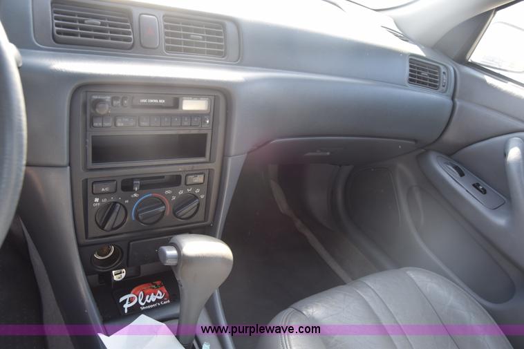 image for item K8518 1997 Toyota Camry