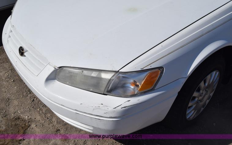 image for item K8518 1997 Toyota Camry