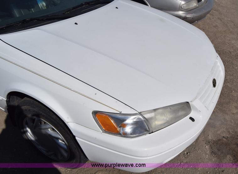 image for item K8518 1997 Toyota Camry