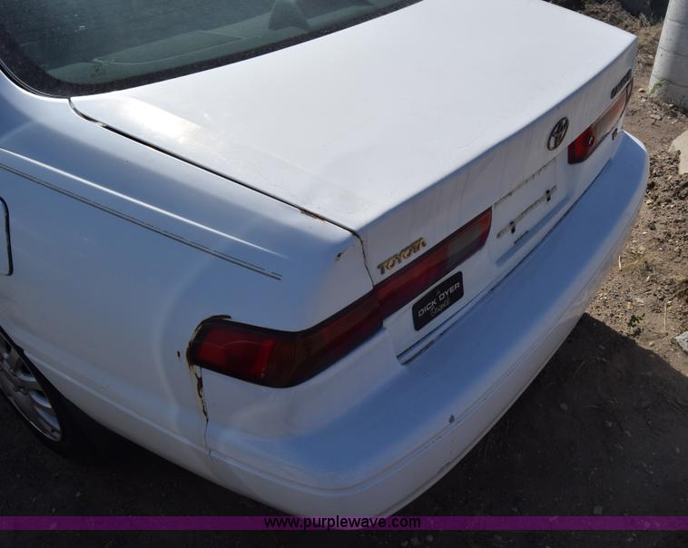 image for item K8518 1997 Toyota Camry