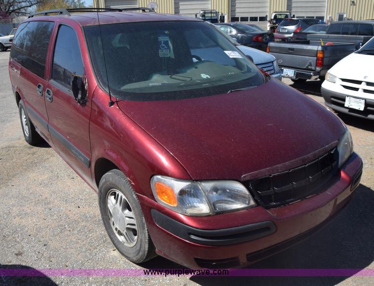 image for item K8527 2002 Chevrolet Venture van